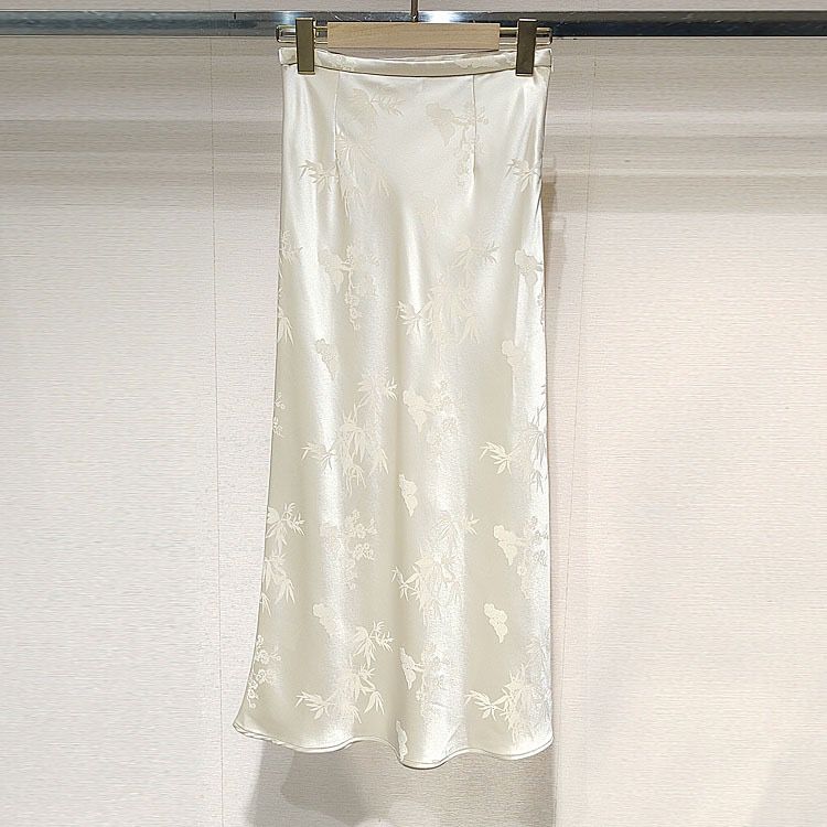 Jupe Broderie Élégance Couture